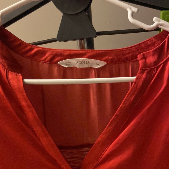 Red blouse - Picture 2 of 2